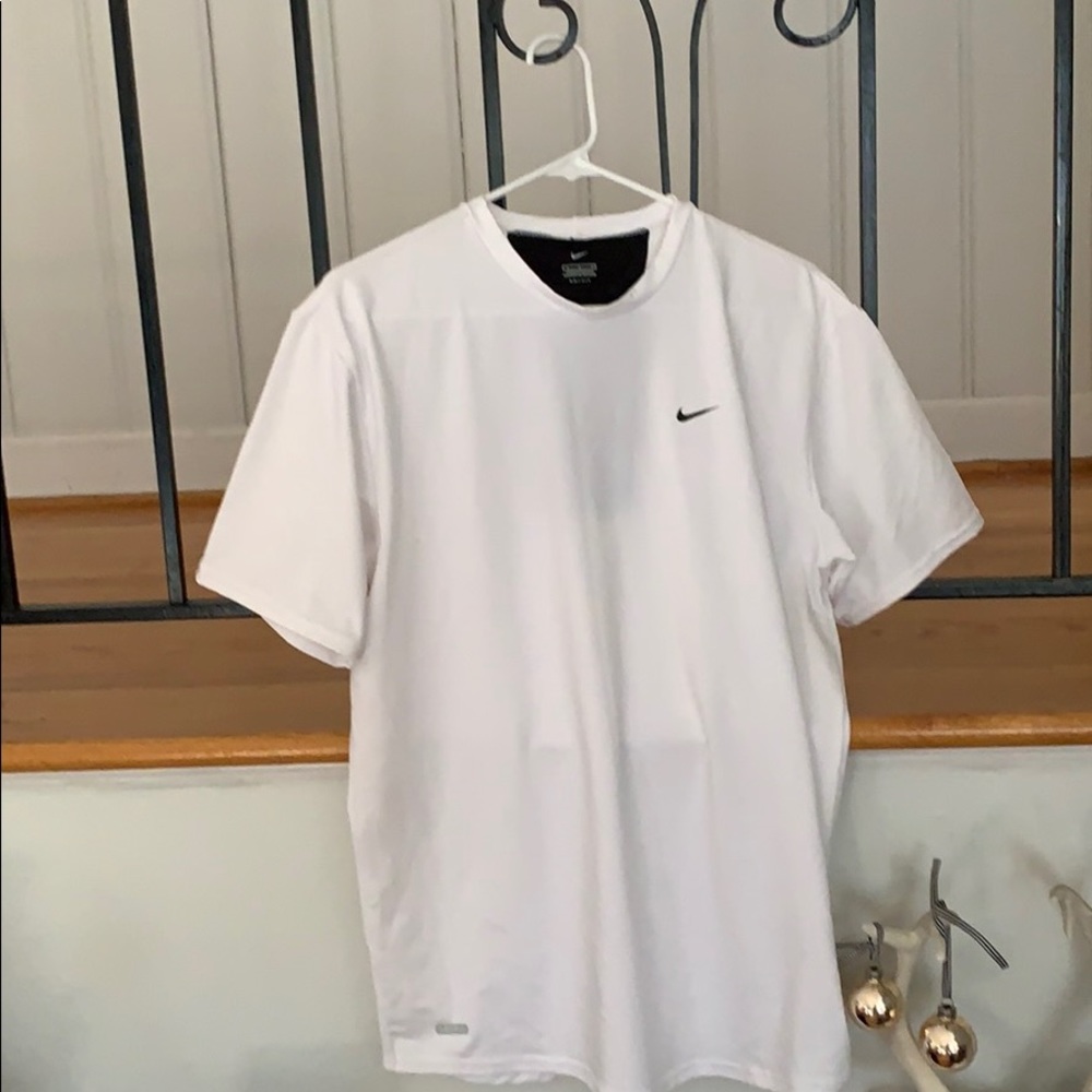 Nike Pro-vent athletic top